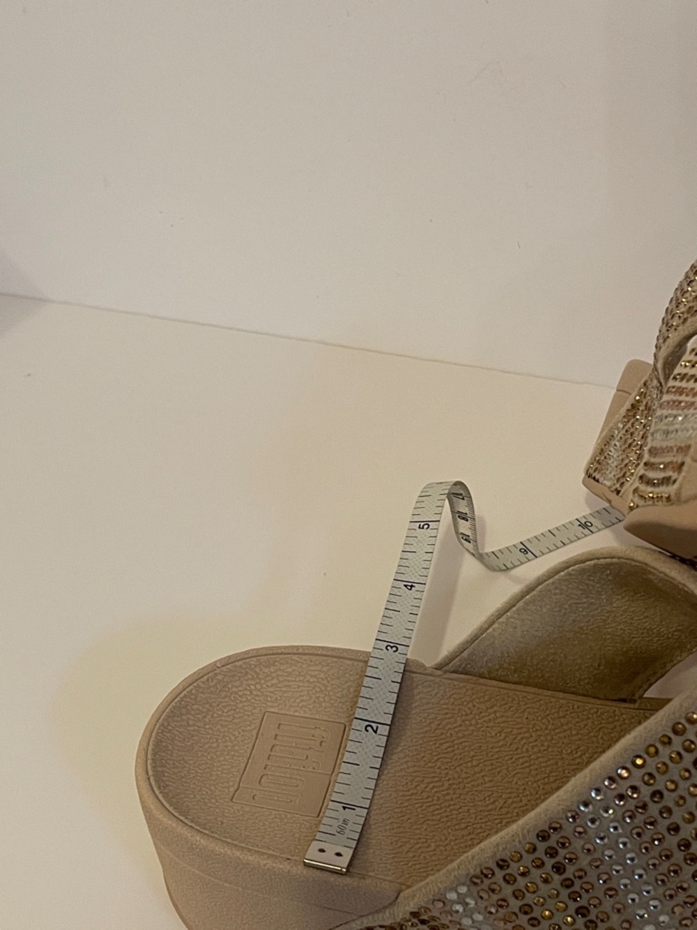 FitFlop Gold Tone “Lulu” Crystal Mix Metallic Criss-Cross Slides - Picture 15 of 16